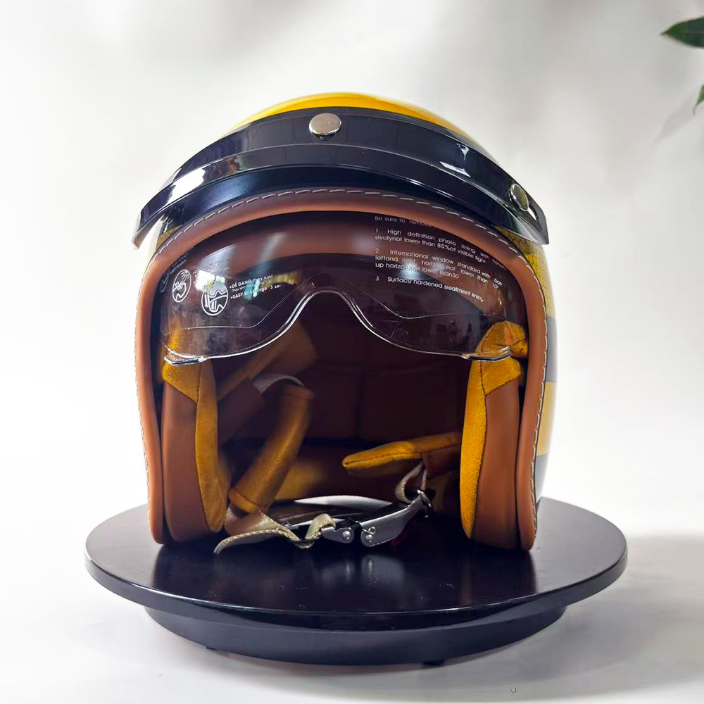 Nowy Kask Motocyklowy w Stylu  – Yellow Cycling Gear recenzja i cena